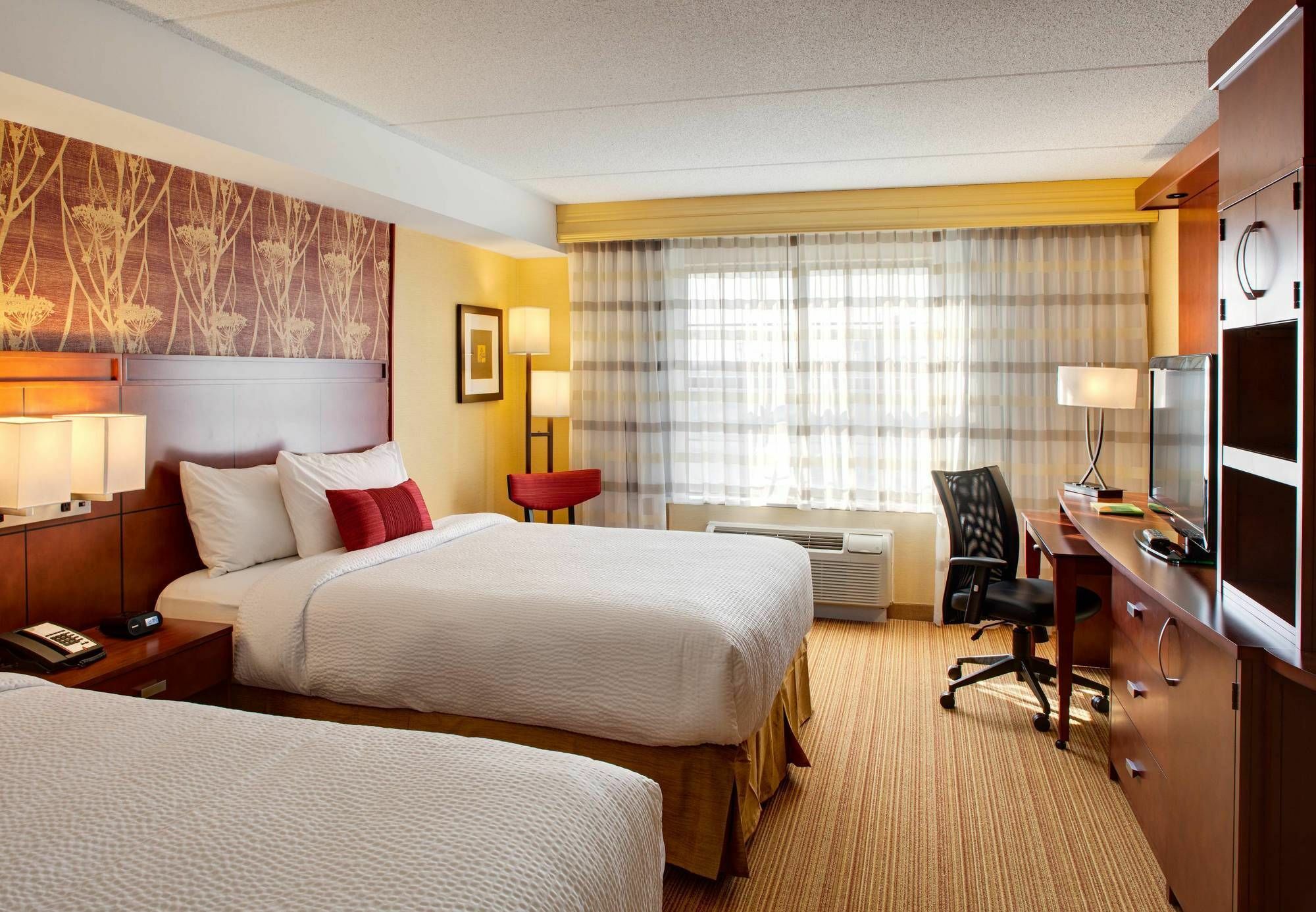 Courtyard By Marriott London Hotel Buitenkant foto